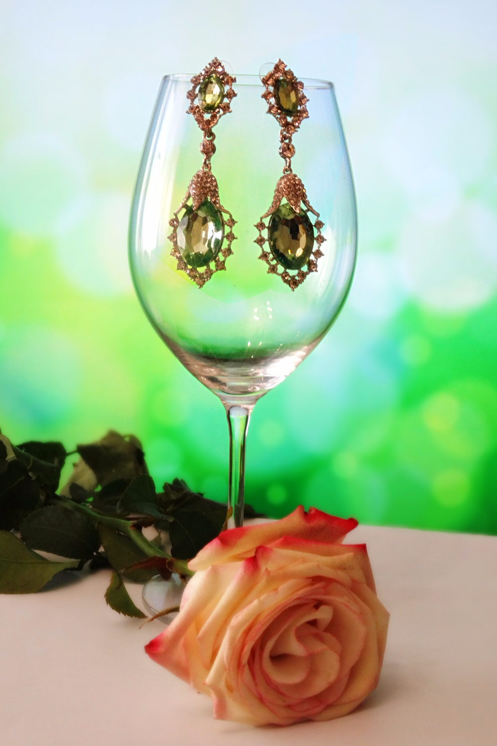 Summer burst with clear green glass rhinestone pendant earrings AAA + eardrop ms crystal elements--